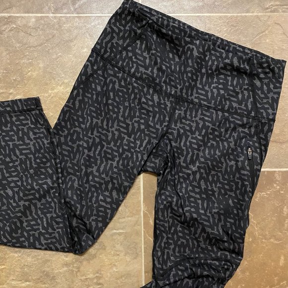 lululemon athletica Pants - Patterned Lululemon Cropped Leggings